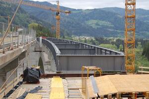 Grünhüblbrücke auf der S36