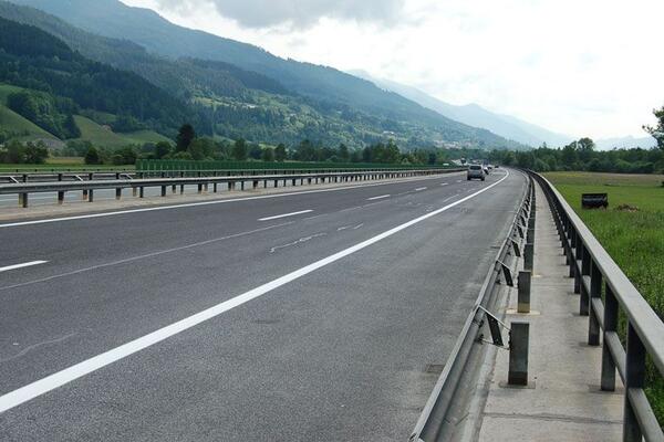 Sanierung Baulos Trieben auf der A9